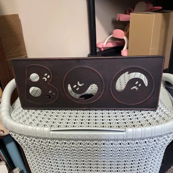 Halloween Ghost "BOO" Tea Light Candle Holder, Metal Tabletop Decor - Picture 1 of 4
